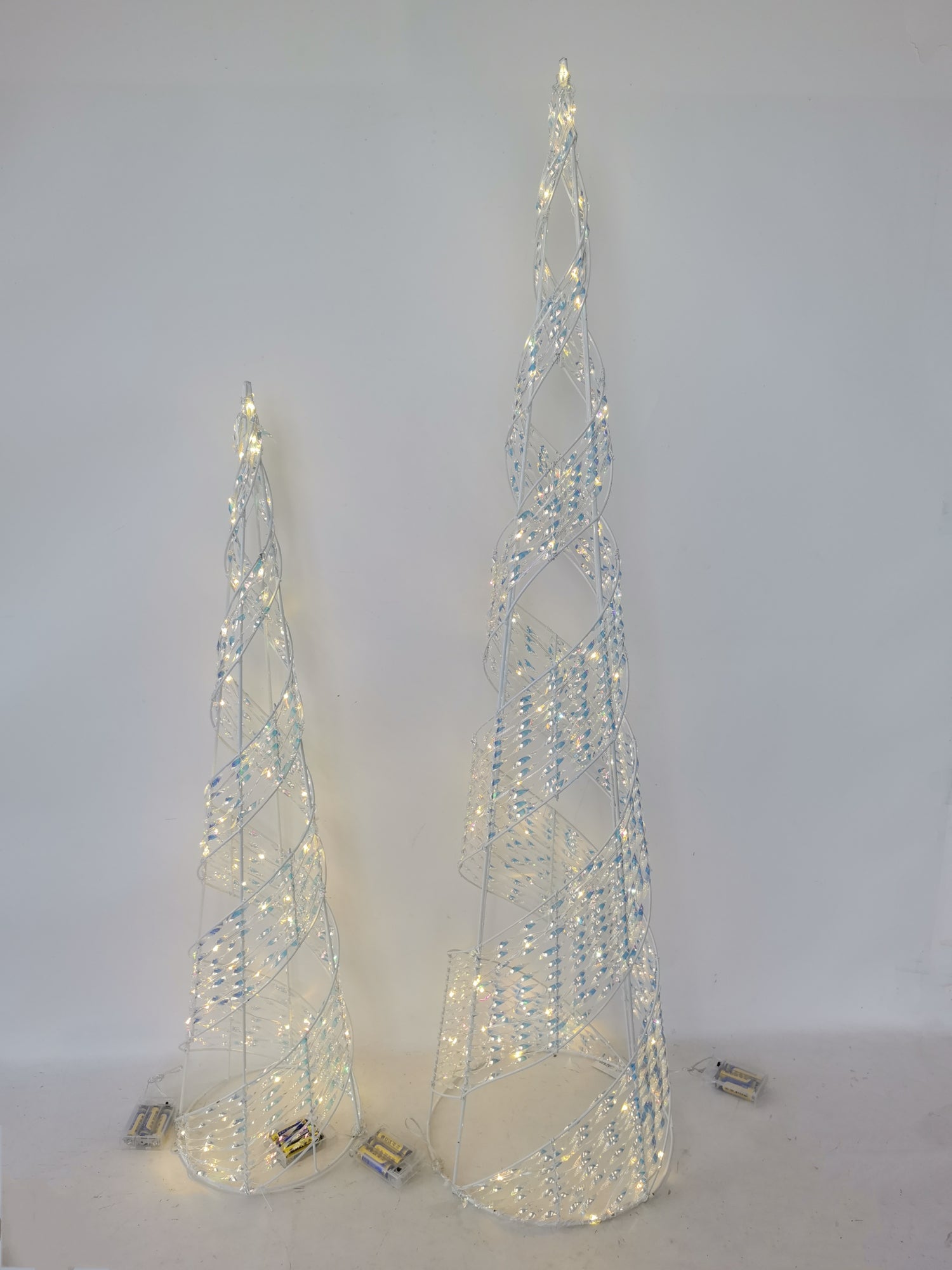S/2 TWIRL CONES W LIGHTS