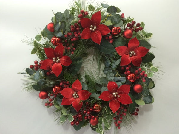 26" RED VELVET POINS WREATH