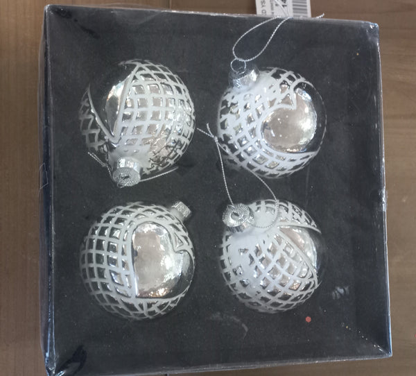 S/4 WHITE SILVER BALLS