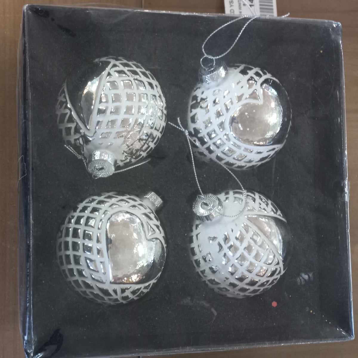SET OF 4 WHITE SILVER BALLS