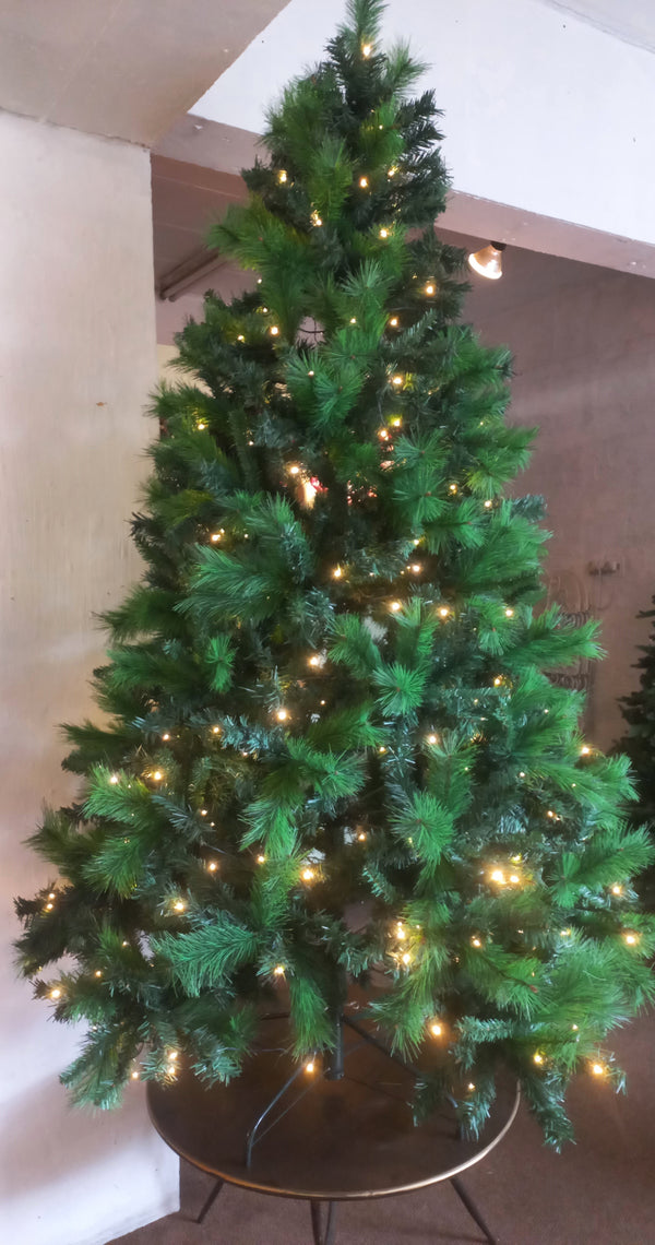 7FT XMAS TREE WITH LIGHTS